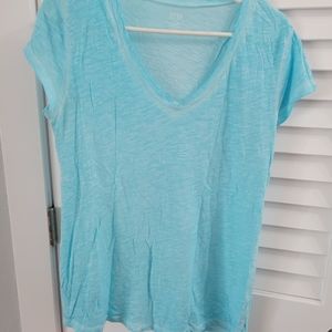 a.n.a. spaced dyed v-neck tee size M